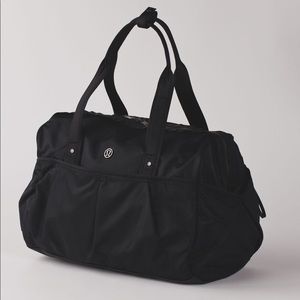 Lululemon all day duffle bag 31L